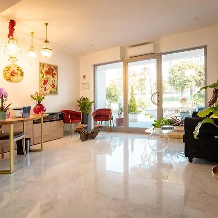 Twins Royal Apartman