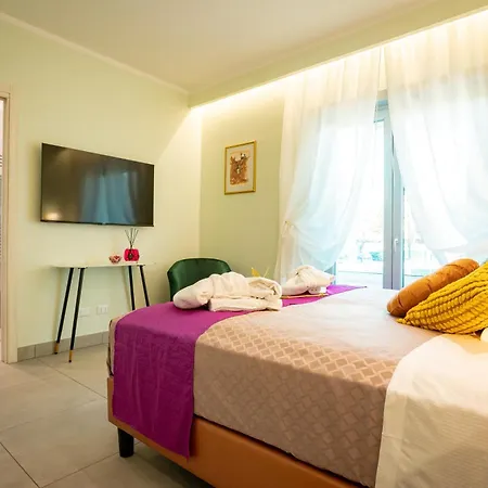 Twins Royal Lejlighed *