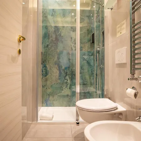 Twins Royal Lejlighed Rom